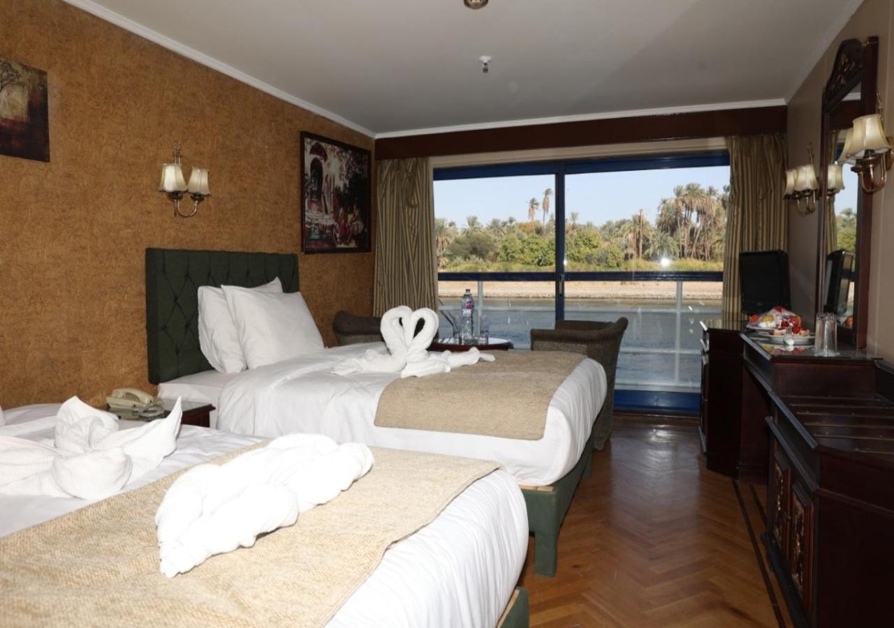 Nile Cruise Al Nabiltan Every Saturday From Luxor 4 Nights & Every Wednesday From Aswan 3 Nights Al Karnak Eksteriør bilde