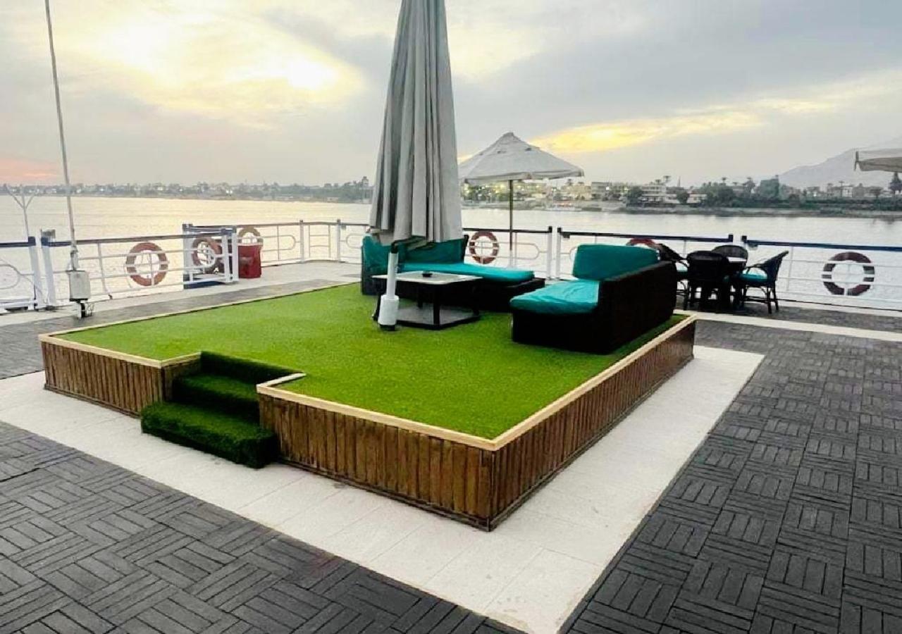 Nile Cruise Al Nabiltan Every Saturday From Luxor 4 Nights & Every Wednesday From Aswan 3 Nights Al Karnak Eksteriør bilde